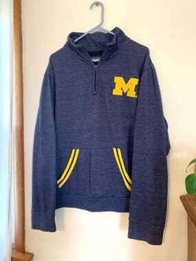 Michigan sweatshirt for women. 1/4 zip. Size 2x